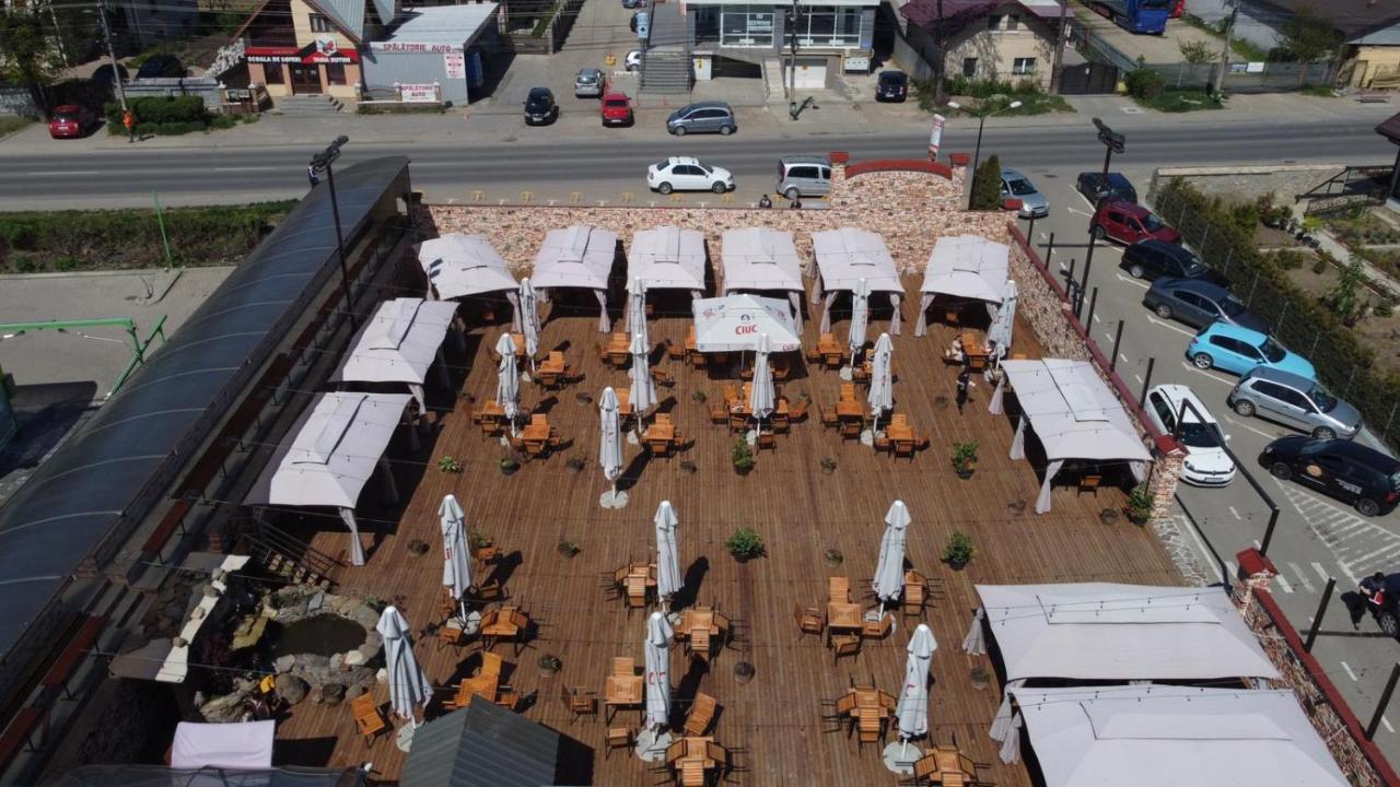 Complex Ramiro Hotel Suceava Bagian luar foto