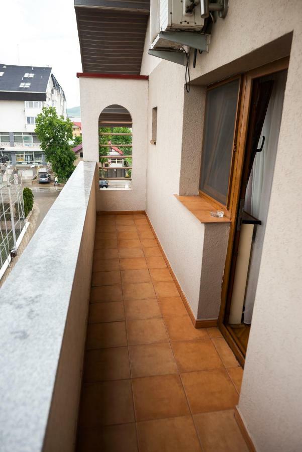 Complex Ramiro Hotel Suceava Bagian luar foto